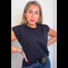 CAMISETA BASIC HOMBRERAS - NEGRA